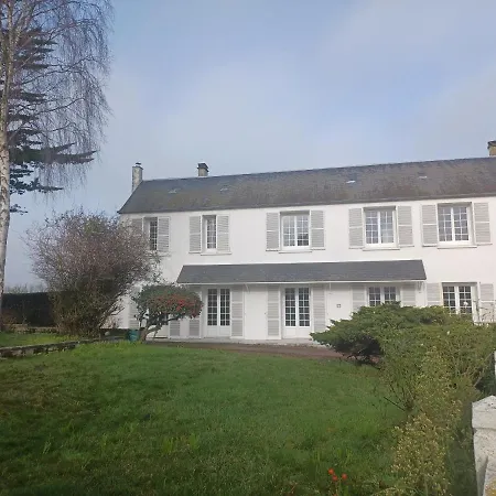 La Maison Blanche Du Fromage Trévières